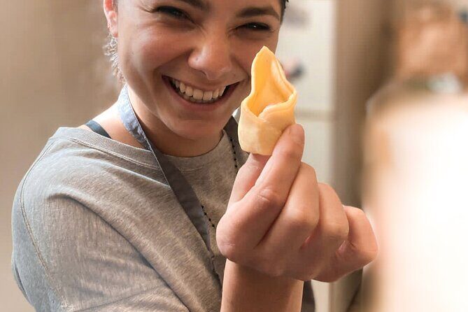 Authentic Bologna Home Cooking Class: Tagliatelle & Tortellini - Tortellini shaping: the delicate part