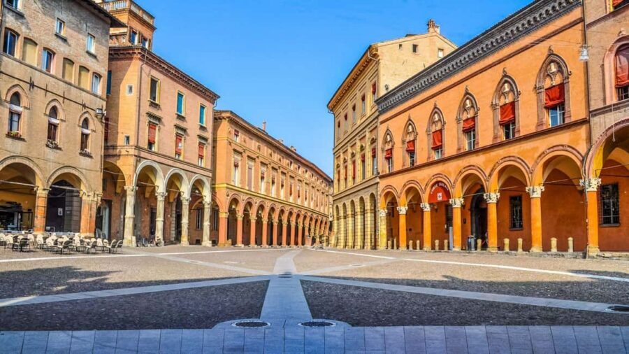 Best of Bologna: Private Walking Tour with a Local - What the Best Guides Do: Storytelling That Stays Fun