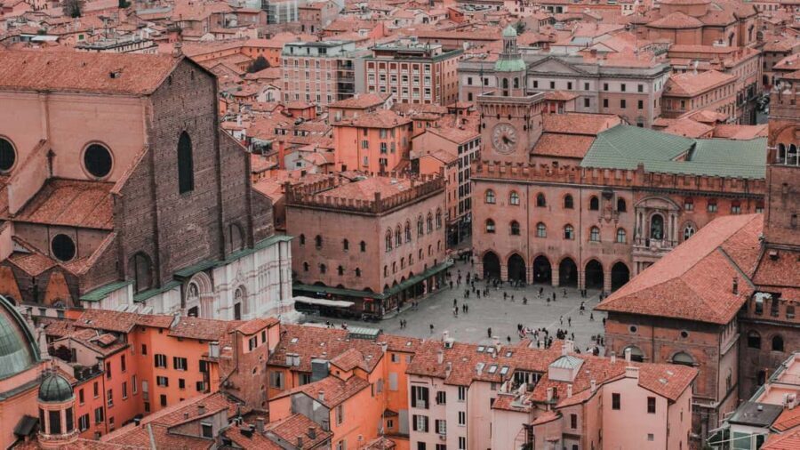 Best of Bologna: Private Walking Tour with a Local - Piazza Maggiore to Basilica di San Petronio: What You’ll Actually See
