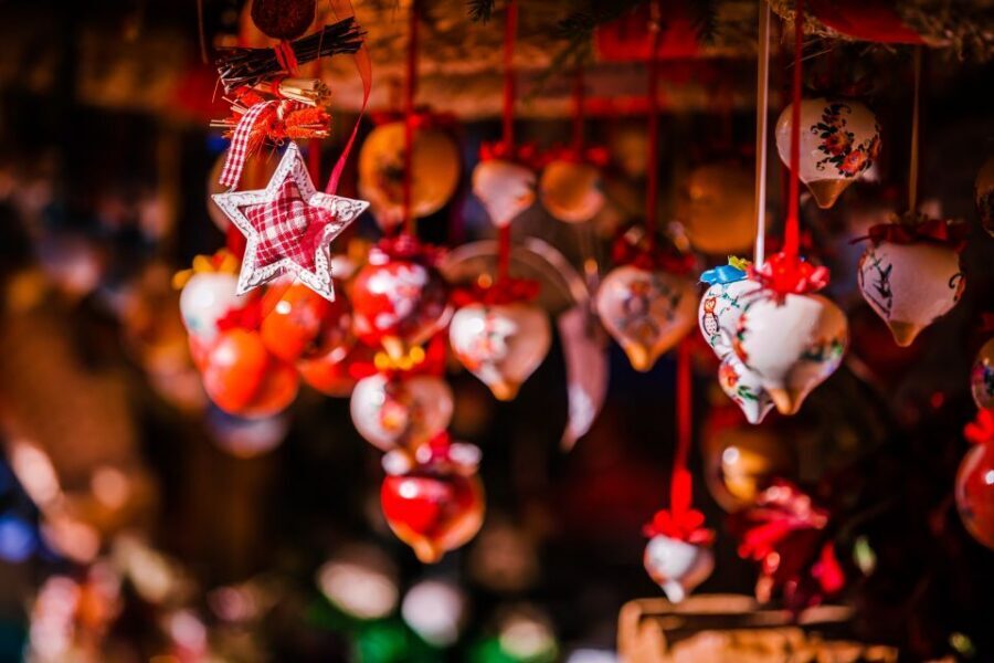 Bologna: 2-Hour Private Local's Christmas - Should You Book This Bologna Christmas Private Tour?