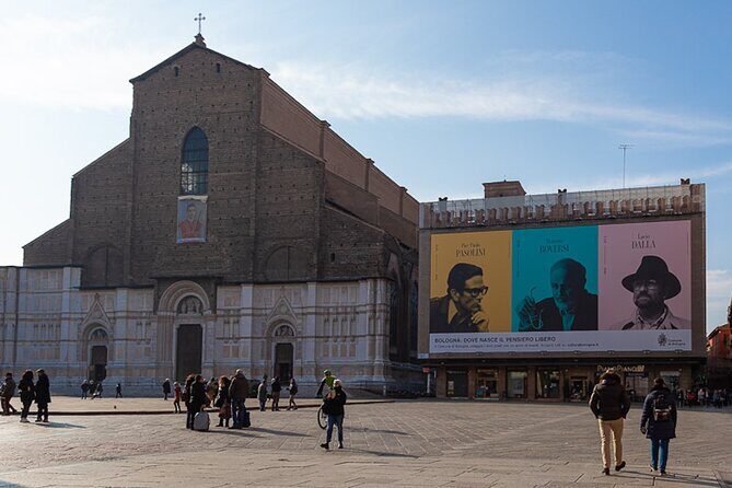 Bologna: A Self-Guided Audio Tour from Porta Galliera to Le Tre Frecce - Stop 1: Porta Galliera and the 1848 rebellion that shaped the city