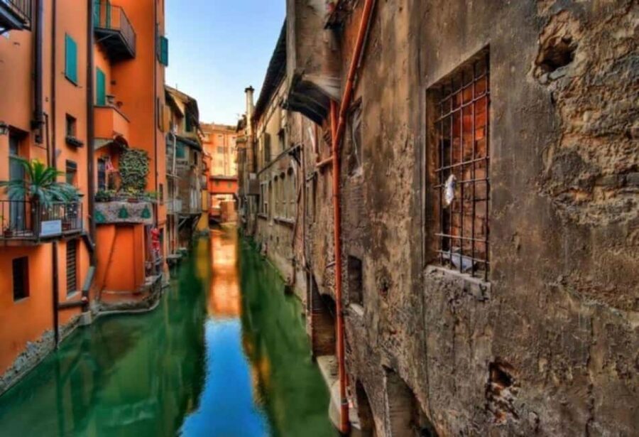 Bologna Bike Tour with Breakfast - Porta Saragozza and medieval lock on the Aposa stream