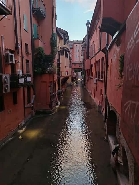 Bologna by night: Food, wine, spritz and fun - Key highlights worth your attention
