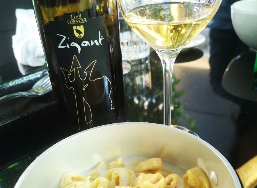 Bologna: City Center Guided Wine Walking Tour - The Enoteca-to-Osteria Route: Two Atmospheres, One Region