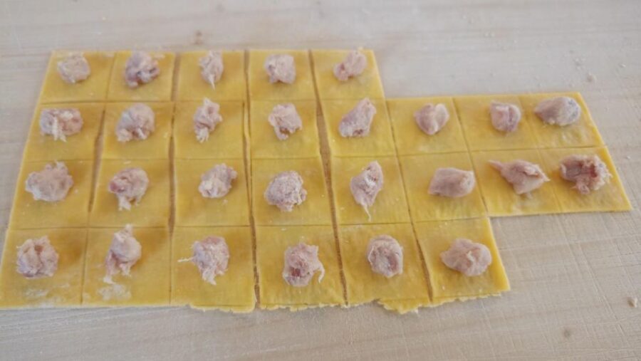 Bologna: Class dedicated to the pasta and tiramisu making - Tiramisu and the dessert workflow you can actually copy