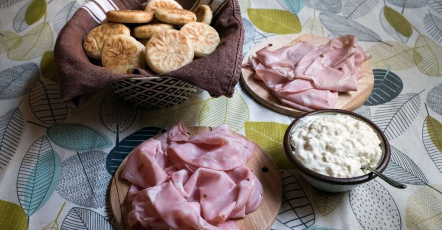 Bologna: Dining Experience at a Local's Home - Key things that make this Bologna home-cook dinner worth it