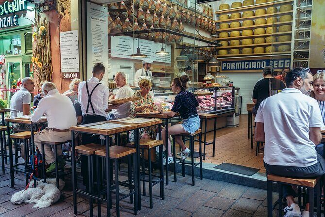 Bologna: Full meal Food Tour with Local Delights by Do Eat Better - Via dell’Indipendenza: tigelle and mortadella—the street-food layer