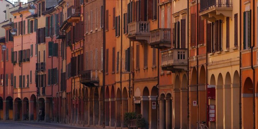Bologna: Guided Walking Tour - The Two Leaning Towers and the Porticoes of Bologna