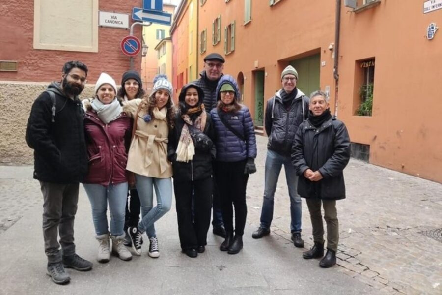 Bologna : Historic Center Walking Tour - Palazzo d’Accursio: starting with Bologna’s civic pulse