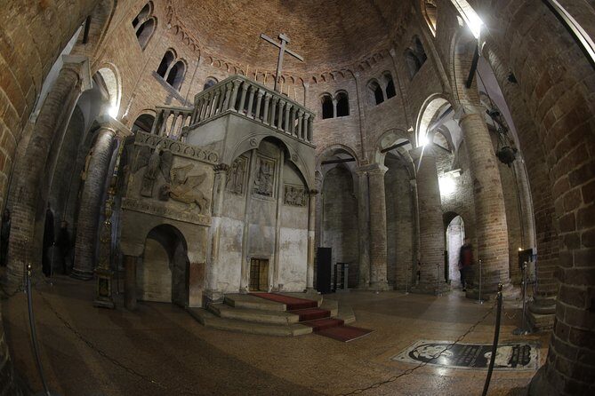 Bologna historical art walking tour with hidden gems and tastings - Basilica di San Petronio: the world’s biggest sundial and major painting names