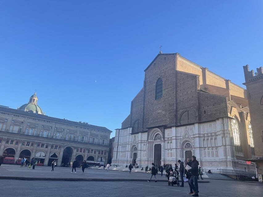 Bologna: Historical Highlights Walking Tour with Local Guide - Santo Stefano: seven churches, one peaceful maze