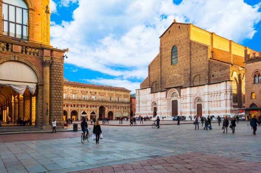 Bologna: Open Bus City Tour and Local Food Tasting - Key things to know before you go