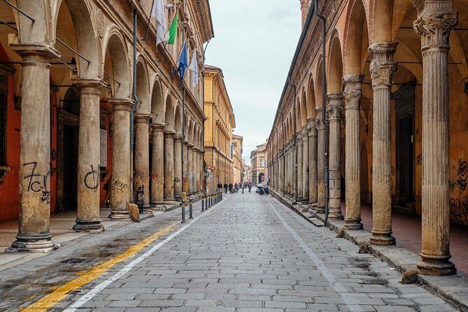 Bologna Private City Kickstart Tour - Timing, logistics, and how to enjoy the walk comfortably