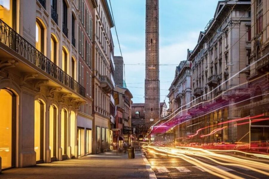Bologna: Private custom tour with a local guide - Main sights, plus the Bologna you don’t find by accident