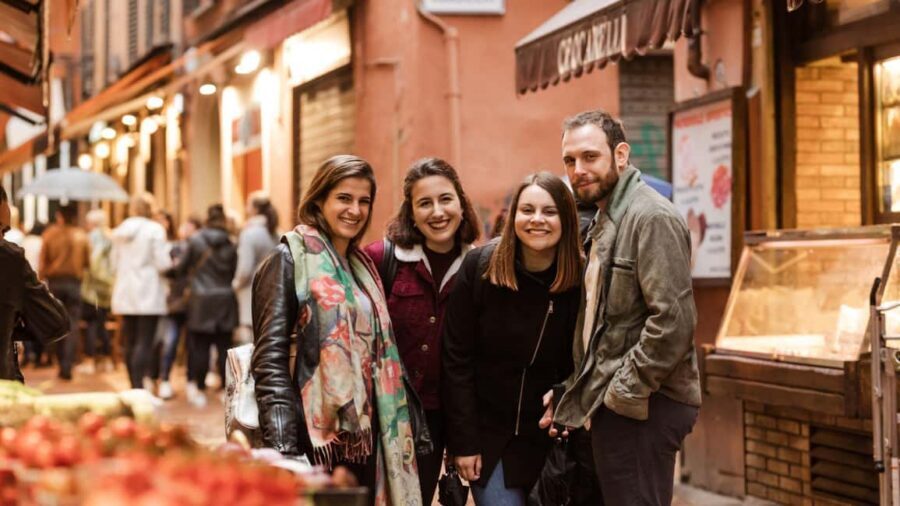 Bologna: Private Custom Walking Tour with Local Guide - Starting area setup: getting your bearings without the stress