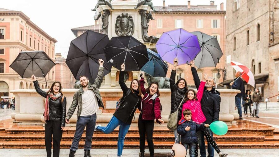 Bologna: Private Custom Walking Tour with Local Guide - Your custom route: what Piazza Maggiore to Due Torri means in practice