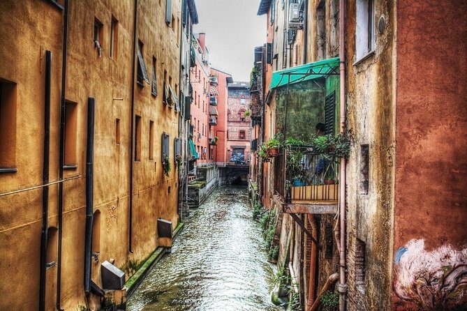 Bologna Private & Personalized Half-Day Tour with a Local Guide - Local tips for restaurants and bars you can use immediately