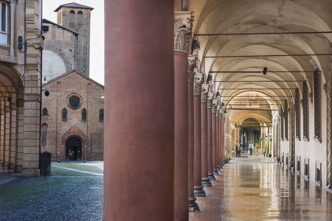 Bologna Private Walking Tour - Price and timing: when 2 hours is exactly right