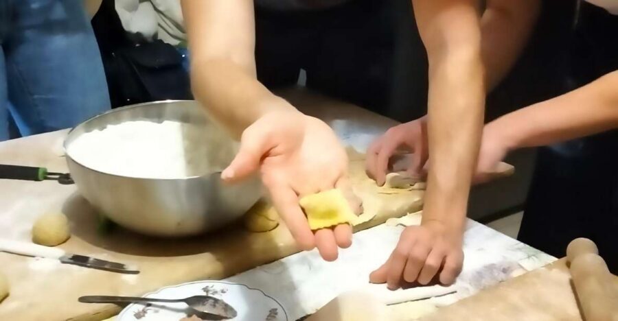 Bologna: Traditional Bolognese Cooking Class with a Meal - The 2.5-hour pasta workshop: three dishes, one hands-on rhythm