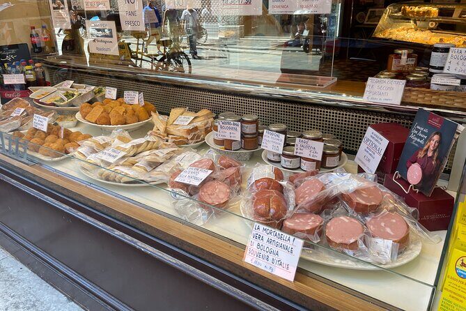 Bologna: Walking Food Tour and Highlights with a Local Guide - Price and Value: Is $82 Worth It in Bologna?