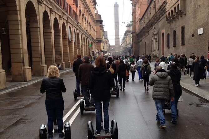 CSTRents - Bologna Segway PT Authorized Tour - Fontana del Nettuno: how the main square feels when you arrive by Segway