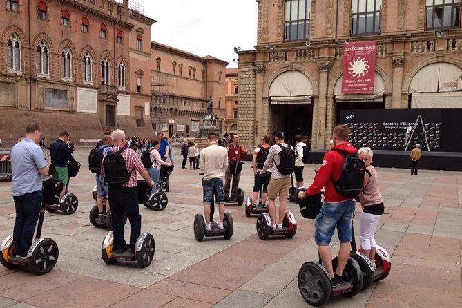 CSTRents - Bologna Segway PT Authorized Tour - Two Towers area: Torre degli Asinell and the lean story