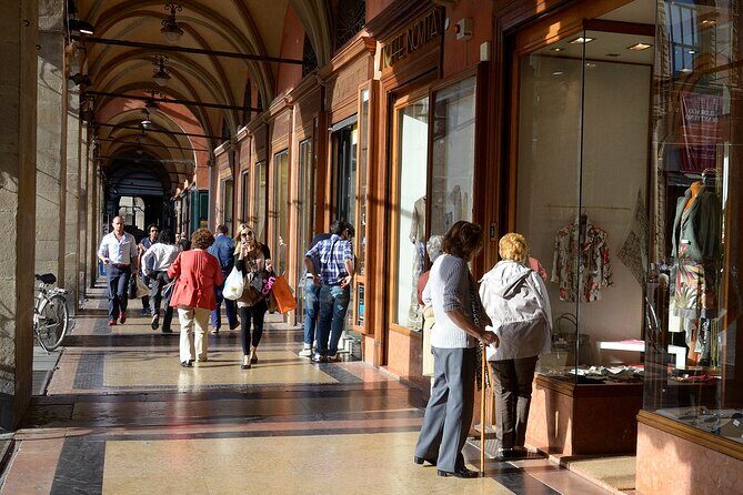 Discover Bologna an amazing city - Quadrilatero: Bologna’s La Grassa food-market world in mini-format