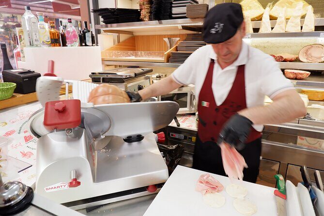 Food markets tour with a local! - Food and money: how to budget for tastings without stress