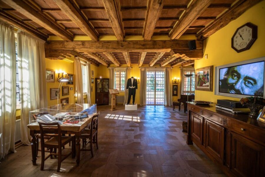From Bologna: Balsamic Vinegar, Pavarotti and Ferrari Tour - A 7-hour route from Bologna to Modena and Maranello