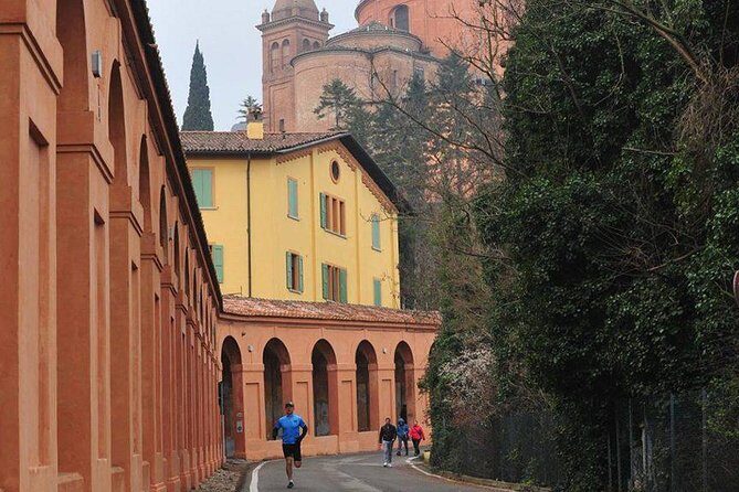 Porticoes of Bologna and Basilica San Luca Guided tour - Stop 4: Bologna From a Different Perspective (Free)