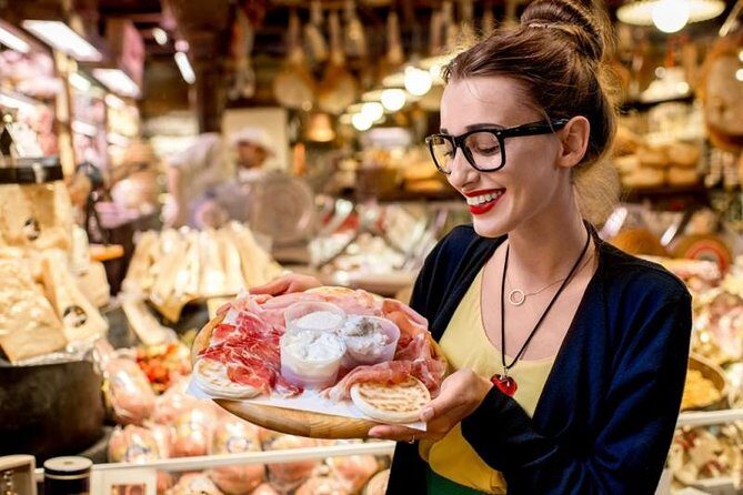 Private Food Tour of Bologna - From Piazza del Nettuno into Bologna’s food streets