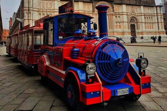 San Luca Experience Tour skip the line and Food Tasting - Who Should Book This San Luca Express + Food Tasting?
