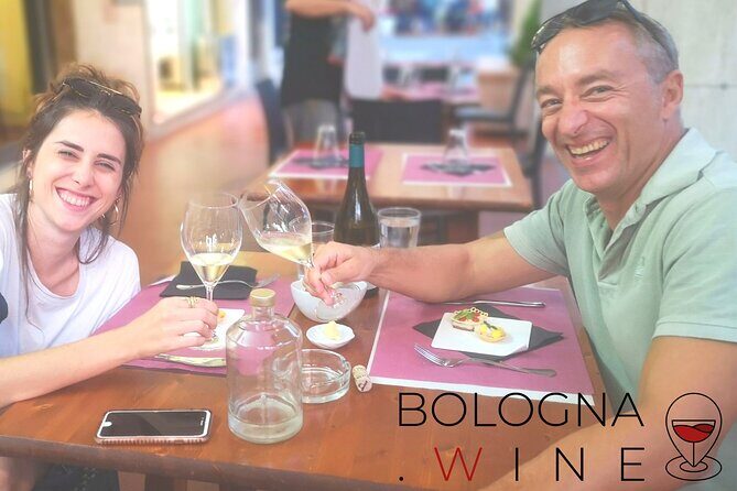 The downtown wine experience - Key things that make this Bologna wine walk worth it