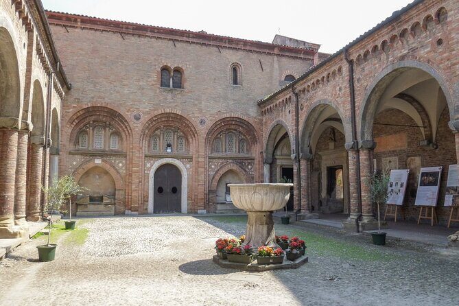 Walking tour unveiling Bologna - Price and value: is $45.71 a good deal?